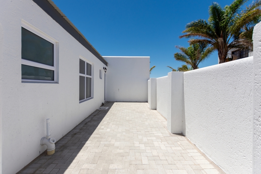 3 Bedroom Property for Sale in Laaiplek Western Cape